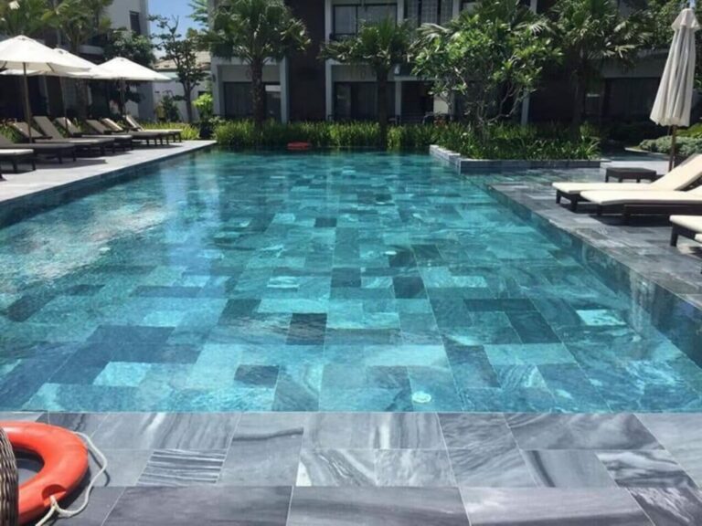 gach-op-lat-porcelain-01